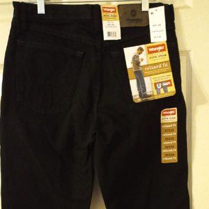 Wrangler Relaxed Fit Jeans NWT 32/30